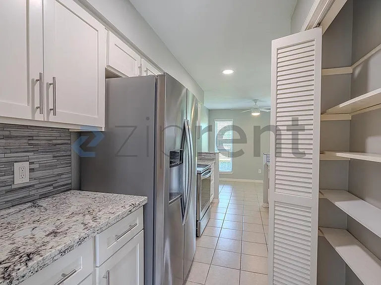 10349 Longmont Dr — Photo 15