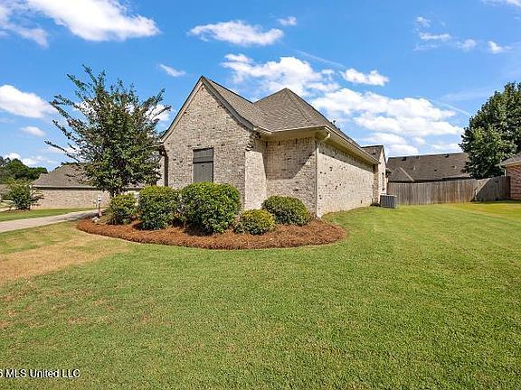 2nd image of 185 Buckhead Dr