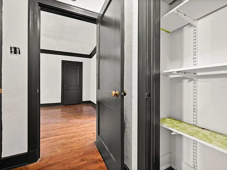 608 Carol Marie Dr — Photo 3