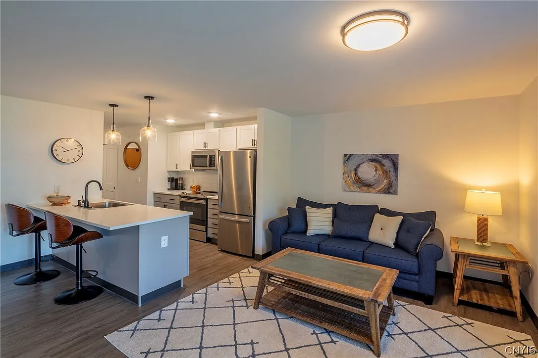 Building Photo - 15 Loso Dr #1513