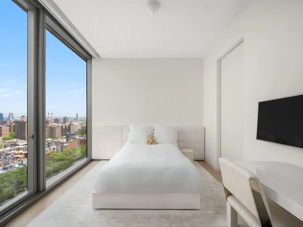 215 Chrystie Street image 7 of 11