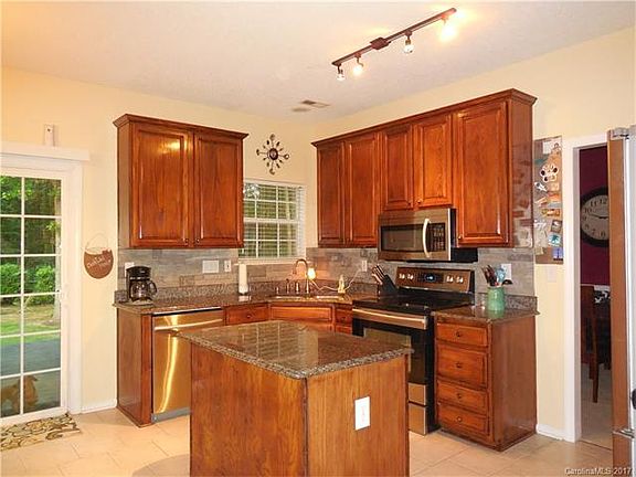 5th image of 8901 Cypress Forest Dr #18