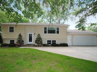 272 Frankland St, Saint Paul, MN 55115