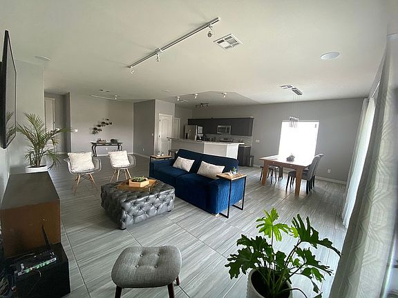 5th image of 2857 San Gabriel Dr