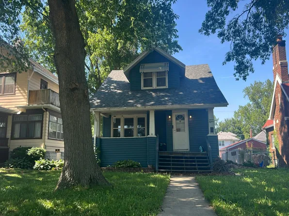 1118 W 16th St, Davenport, IA 52804