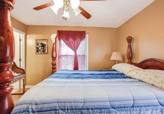 2nd image of 308 Ellen Dr