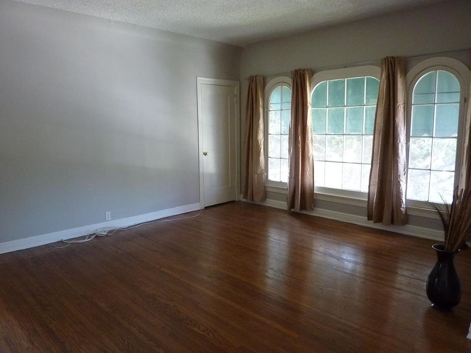 Living Room windows and coat closet