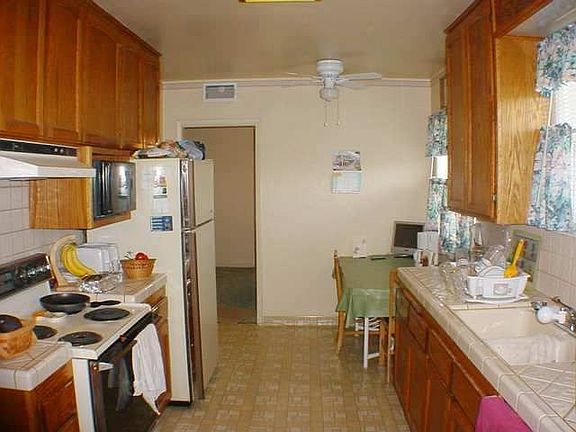 5th image of 10409 Larrylyn Dr
