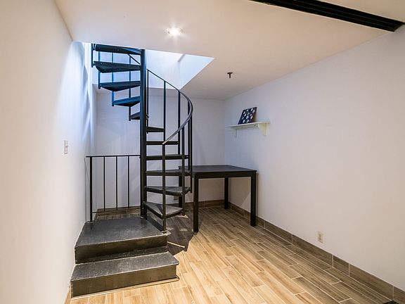 2nd image of 1137 Pine St APT 103
