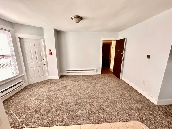 241 W Queen Ln APT 3F, Philadelphia, PA 19144
