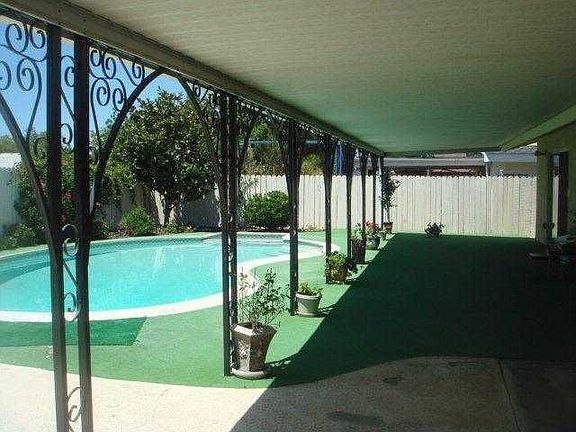 4th image of 5855 Lancaster Dr