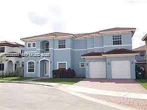 Building Photo - 15650 SW 11th Ter