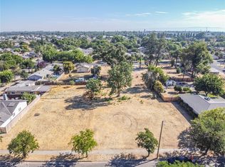 835 W 10th St #2, Merced, CA 95341