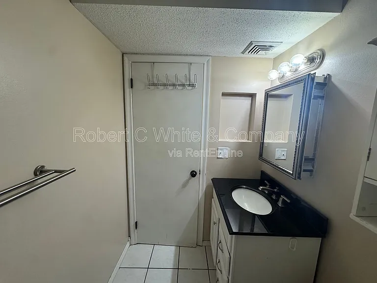 95 Woodsedge Dr #3C — Photo 11