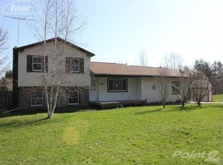 10252 Lovejoy Rd, Linden, MI 48451