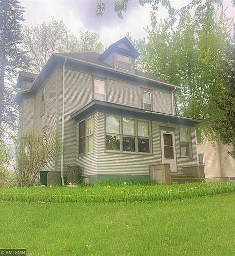 1st image of 286 E Main St