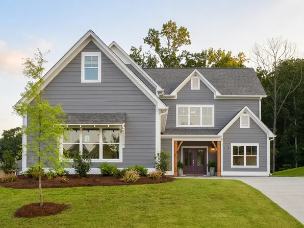 405 Gateshead Dr, Sterrett, AL 35147