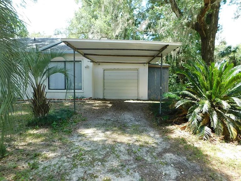 5725 E University Ave — Photo 2
