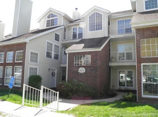 204 Carriage Crossing Ln, Middletown, CT 06457