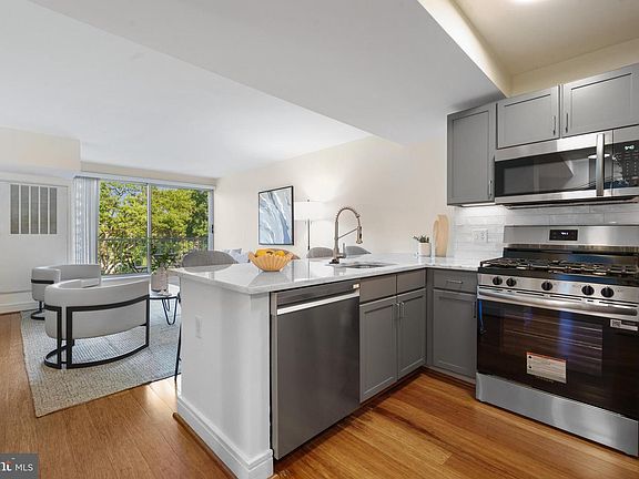 3rd image of 800 4th St SW APT S421