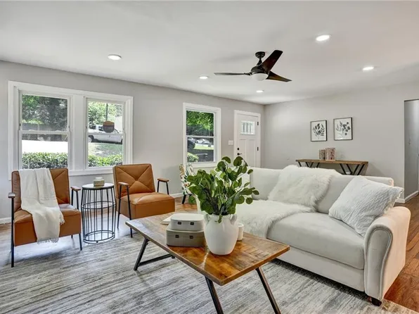 163 Glenrose Cir SW, Atlanta, GA 30354