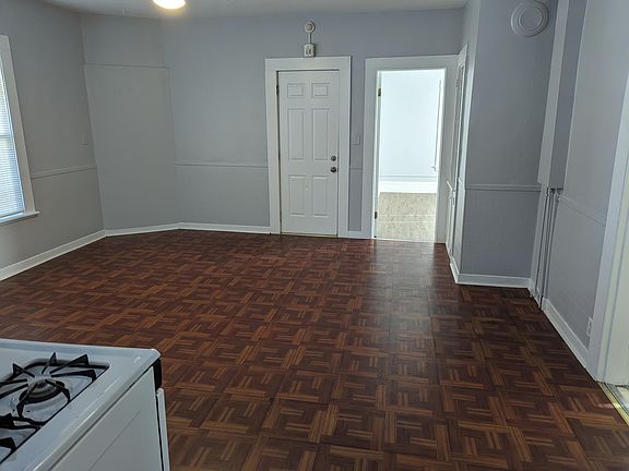 4th image of 58 Dwight St Floor 2