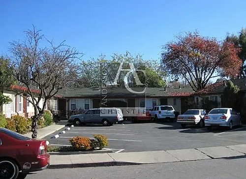 150 Canfield Ave Photo 1