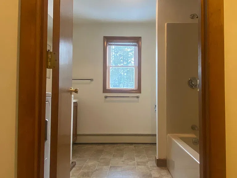 150 Husson Ave — Photo 7