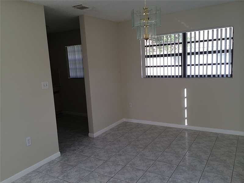 2nd image of 11535 NW 43rd St