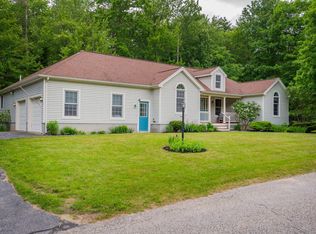 24 Northledge Ter, Falmouth, ME 04105