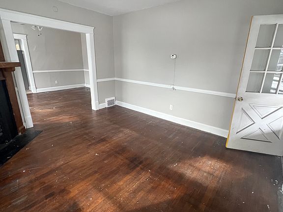 5th image of 1580 Mars Ave Unit 2