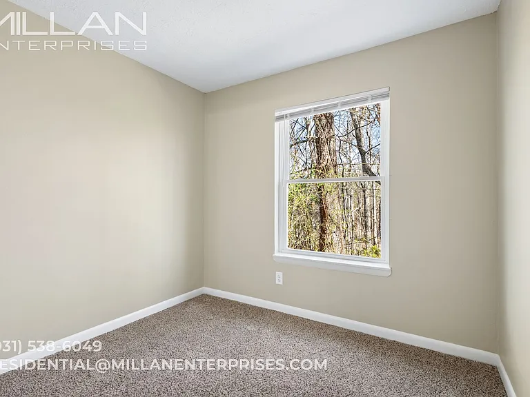 Valley View Apartments — Photo 20
