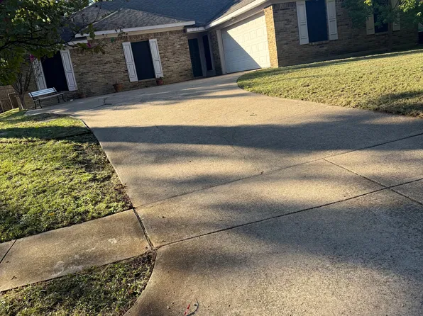5105 Edgewater Dr, Rowlett, TX 75088
