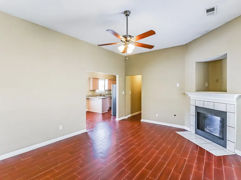 2753 Virginia Woods Pl — Photo 5