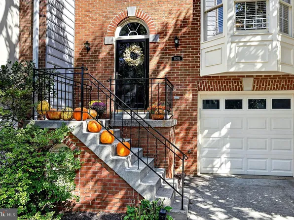 8006 Trevor Pl, Vienna, VA 22182