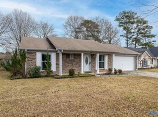 1807 E Brownstone Ct SW, Decatur, AL 35603