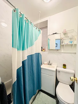 Rented by Pear NYC LLC | media 30