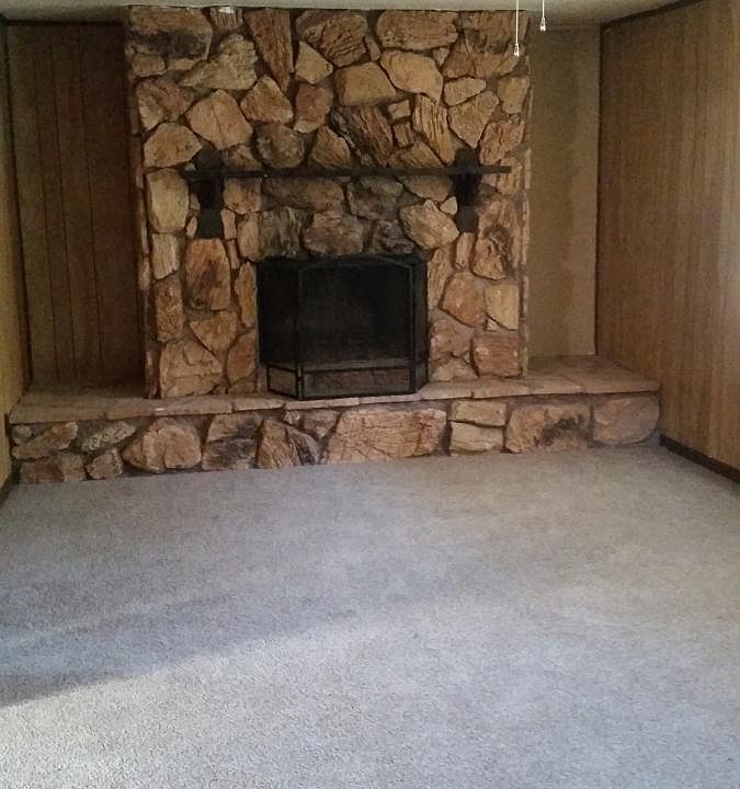1st image of 301 Pine St