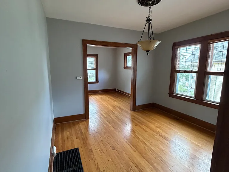 90 Clarke Dr #90 — Photo 2