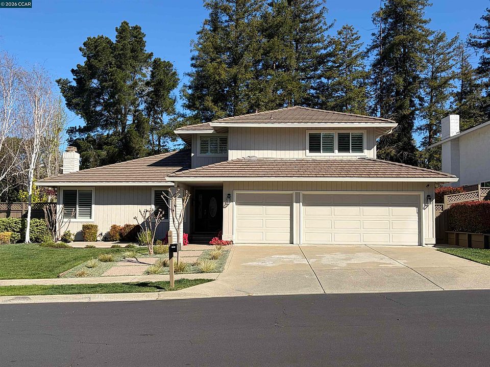 1st image of 216 Royal Saint Ct
