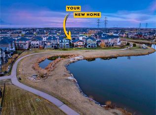 136 N Rainbow Falls Gln, Chestermere, AB T1X 0S5