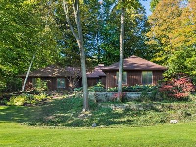 22 Middlebury Rd, Orchard Park, NY, 14127