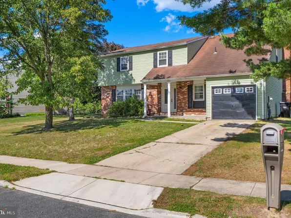 42 Hartford Rd, Sewell, NJ 08080