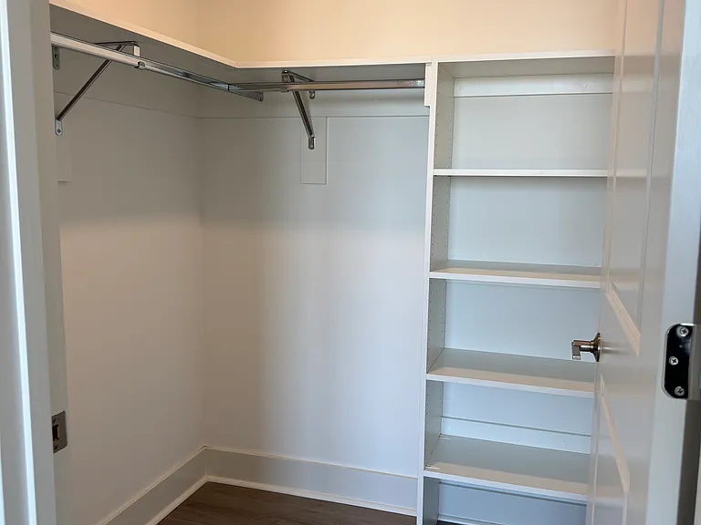 386 Atwells Ave #1B — Photo 6