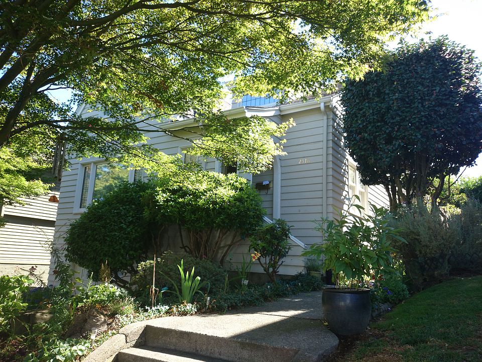 1st image of 2516 Nob Hill Ave N