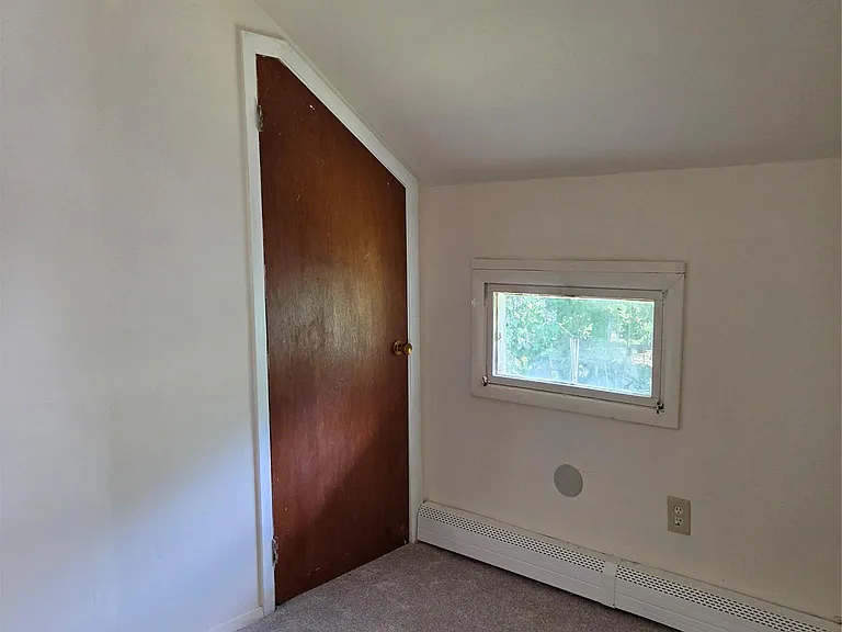 119 W Railroad Ave — Photo 6