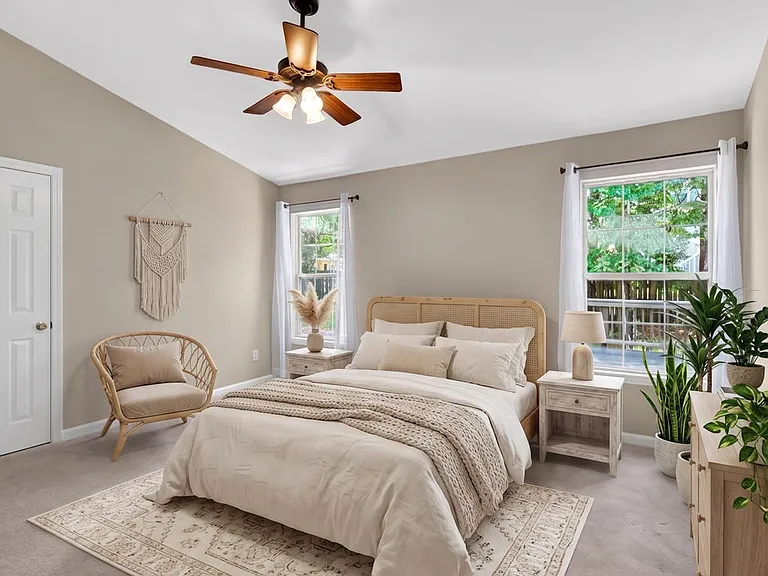 6804 Broome Bay Ct — Photo 35