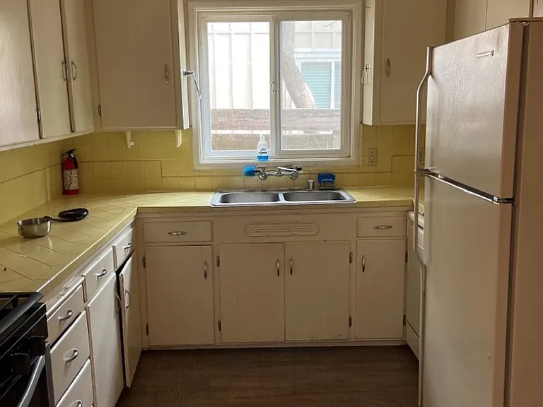 610 Anderson Rd — Photo 4