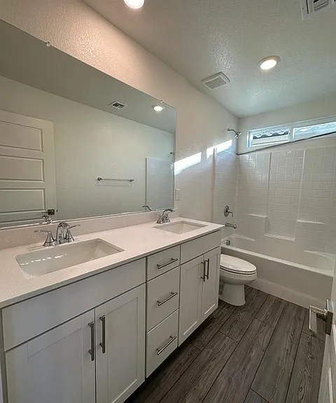 3645 Portici Ln — Photo 24