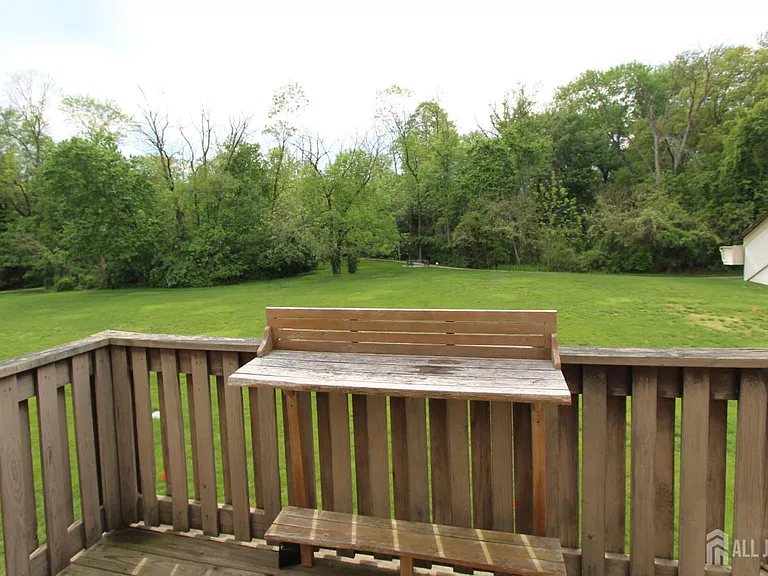1112 Aspen Dr — Photo 18